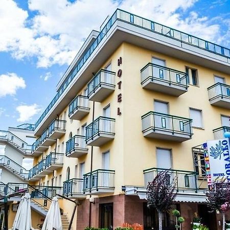 Hotel Corallo 길라노바리도 외부 사진