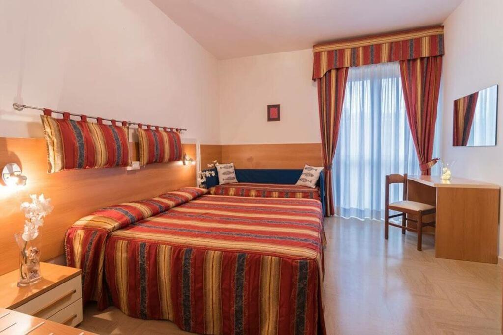 Hotel Corallo 길라노바리도 외부 사진
